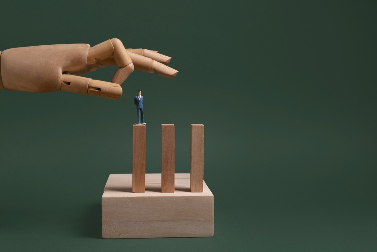 The Authenticity Paradox: How Endorsement Volume Erodes Influencer Trust